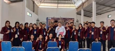 PENYERAHAN MAHASISWA KKN INSTITUT AGAMA HINDU NEGERI (IAHN) MPU KUTURAN